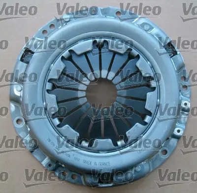 VALEO 826716 3 Lü Debriyaj Takımı Baskı Disk Rulman Avensıs T25 2.0d-4 16v. 2.0vvti 16v 01/03 04/06 