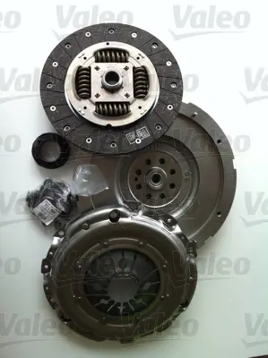 VALEO 835027 Debrıyaj Setı Volanlı Passat (96>05) A4 (94>00) A6 (97>01) A8 (94>02) 2,5 Tdı 59105266A