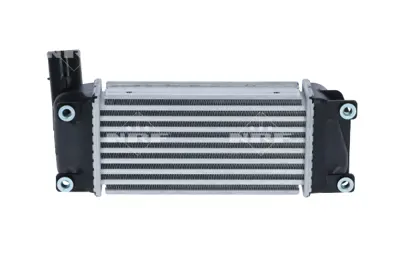 NRF 30347 Toyota Auris 1.4d 13-Intercooler / Charger 179400N080