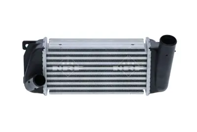 NRF 30347 Toyota Auris 1.4d 13-Intercooler / Charger 179400N080