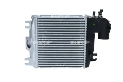 NRF 30455 Toyota Hilux 2.5d 05-Intercooler / Charger 179400L060